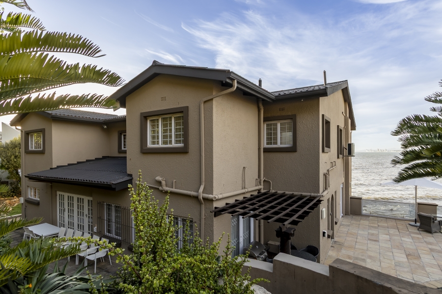 6 Bedroom Property for Sale in Gordons Bay Village Western Cape